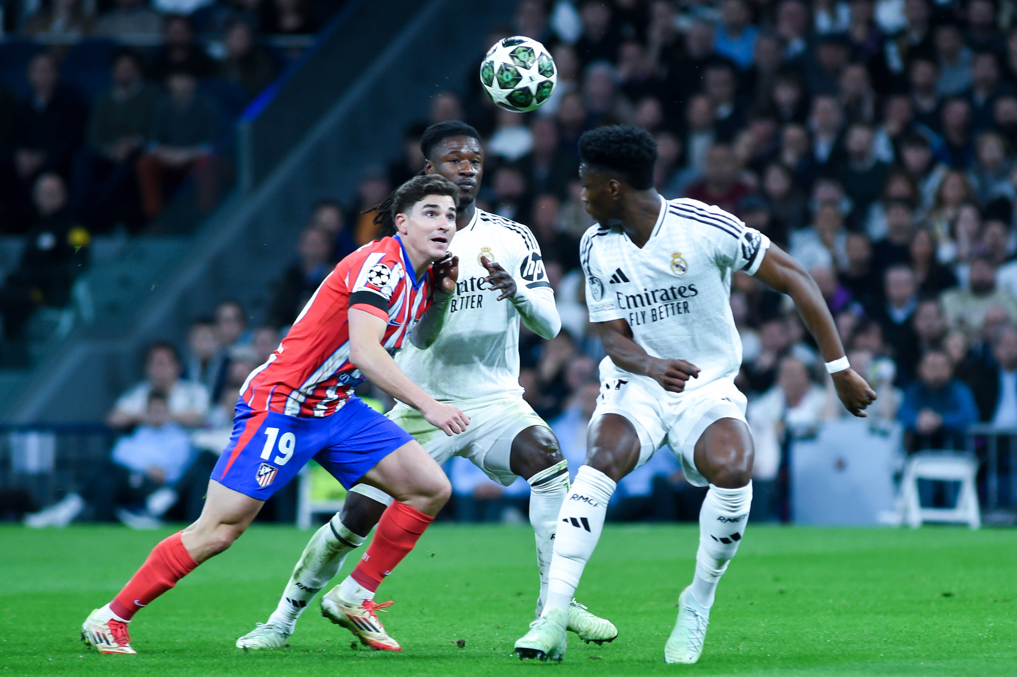 赛前欧冠传出新动向；上海海港主帅复盘；管理层表态——悬念犹存；球队文化再被提及的简单介绍