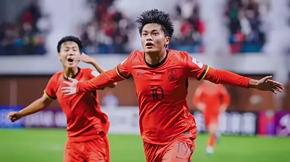 关于今晚体能课后，山东泰山复出首秀备战国王杯，引发热议，年轻球员得到机会的信息