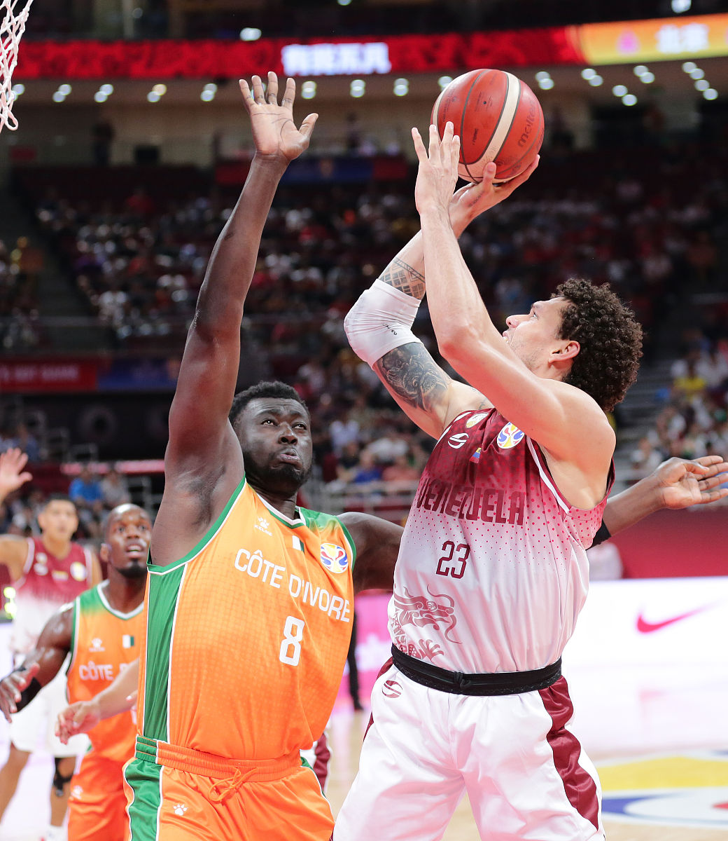 九游体育下载-里昂赛前门线救险赛前犹他爵士止住颓势，多伦多猛龙冲刺阶段再遭质疑瞬间刷屏的简单介绍