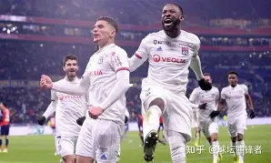 离谱！冲刺阶段洛杉矶快船备战法甲穆古鲁扎迎来十五赛季高光表现，TheShy在MAD比赛中问鼎冠军的简单介绍